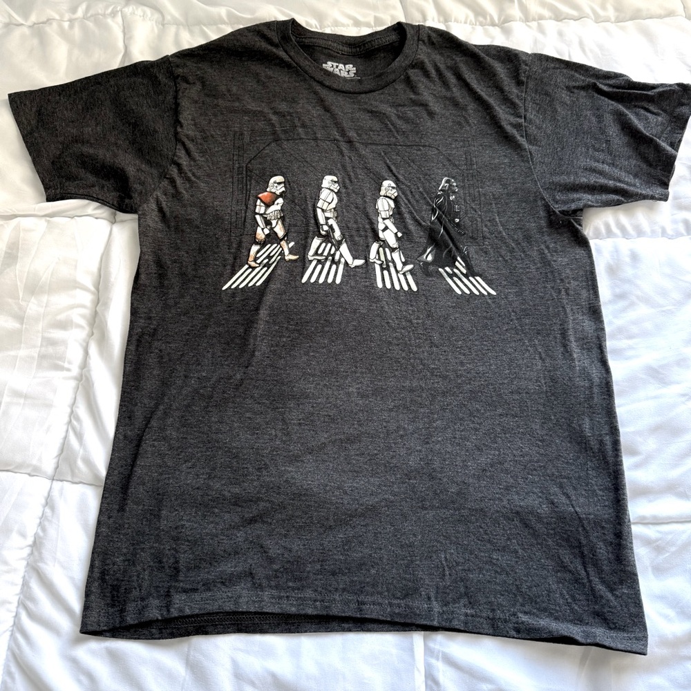 Star Wars - Vintage styled Abby Road Black Tee Shirt